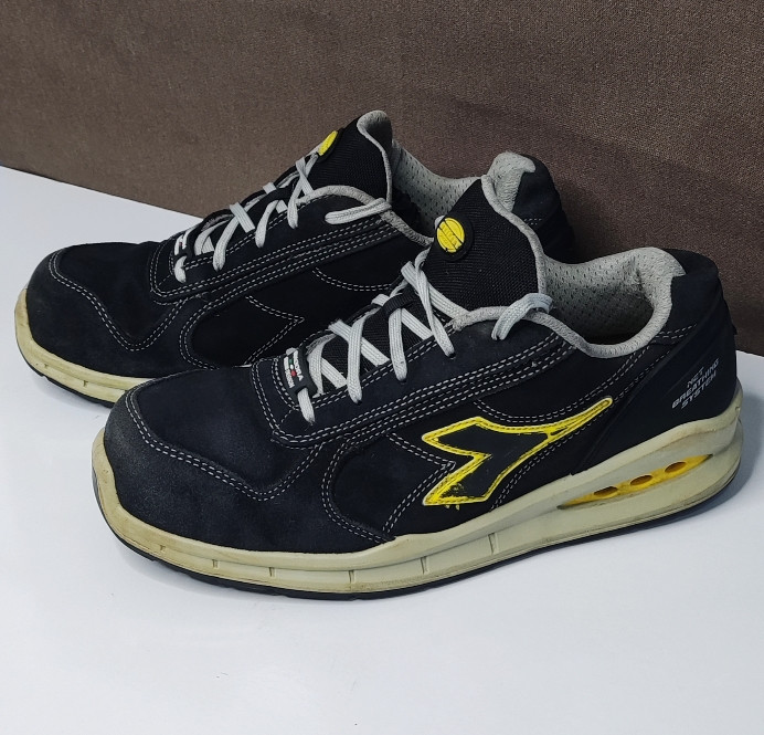 کفش ایمنی DIADORA