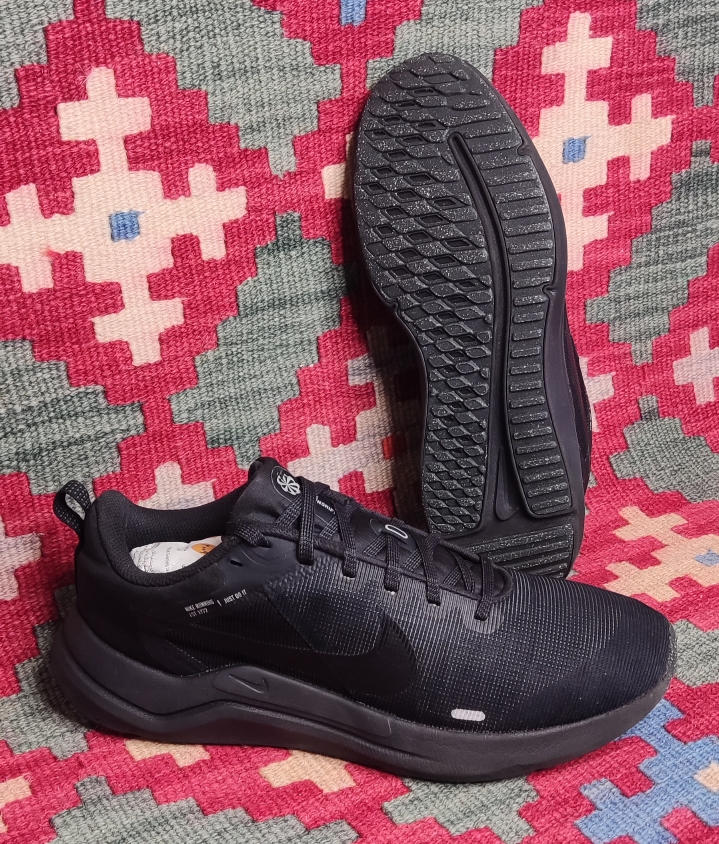 کفش برند NIKE