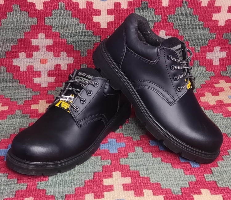 کفش ایمنیSAFETYJOGGER