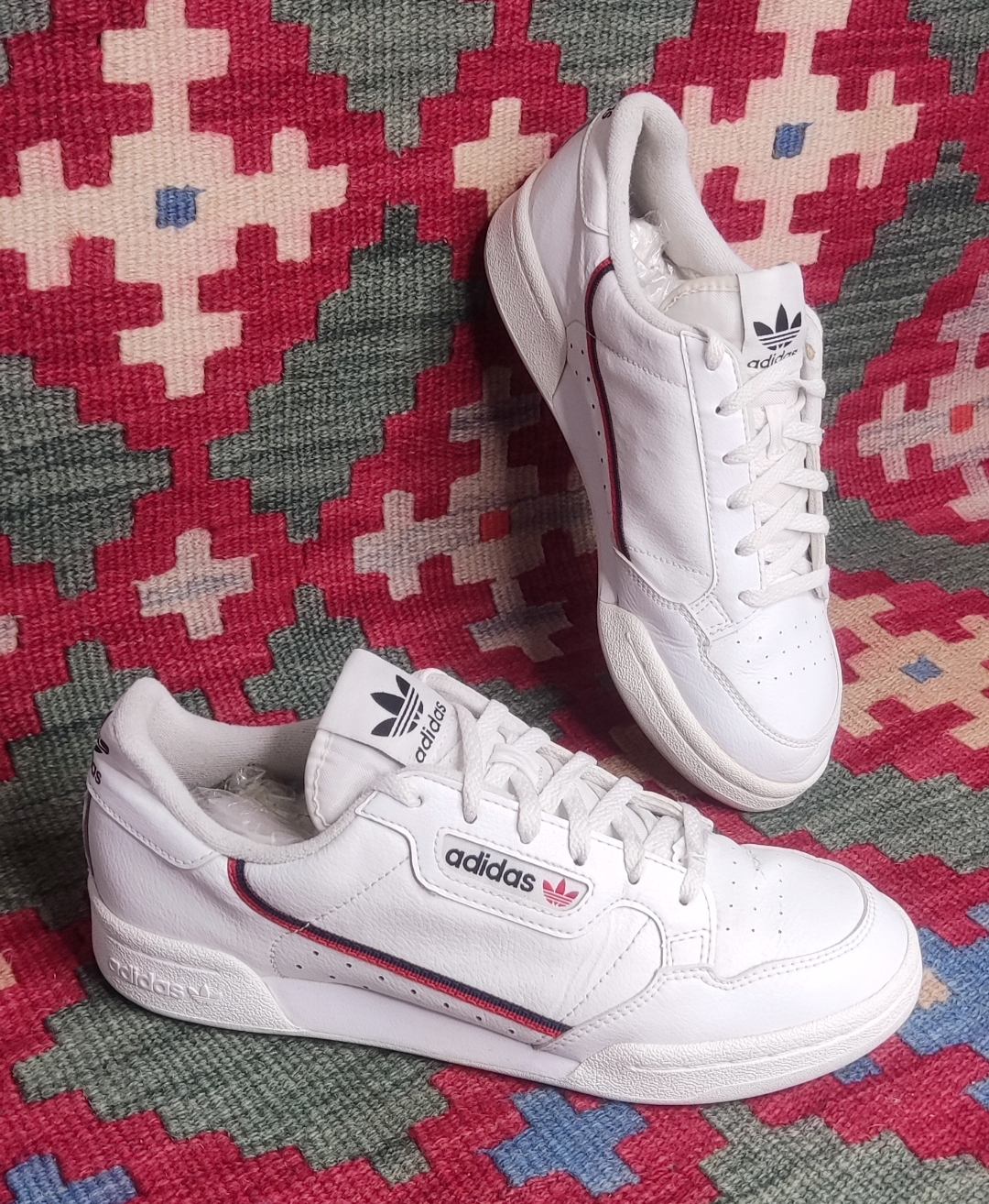 کفش کژوال adidas