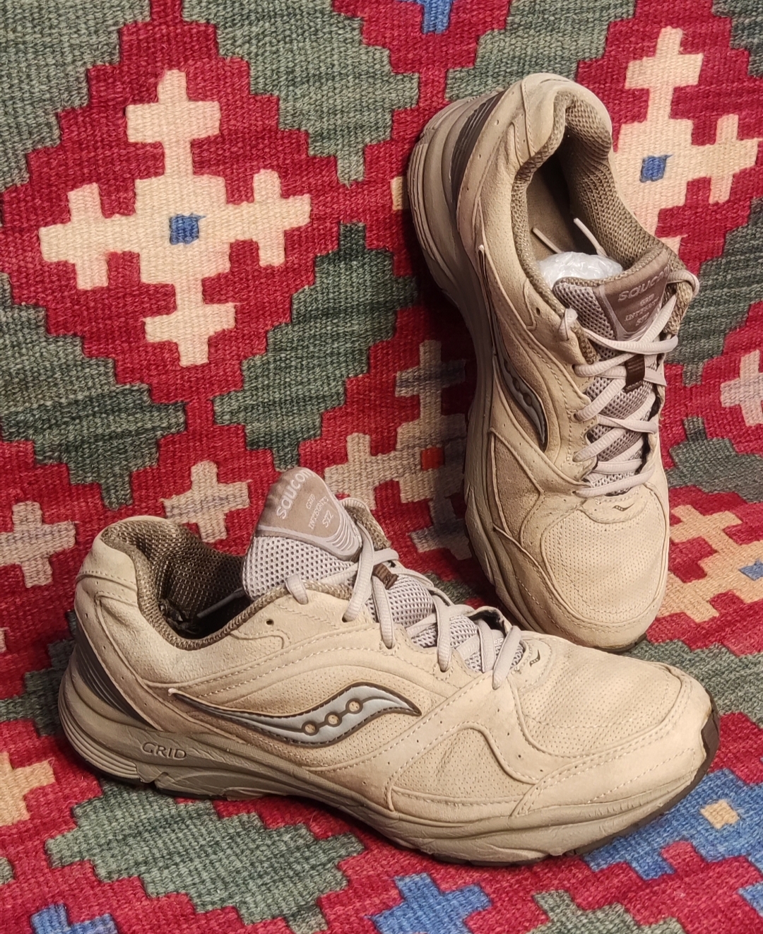 کتونی برند Saucony