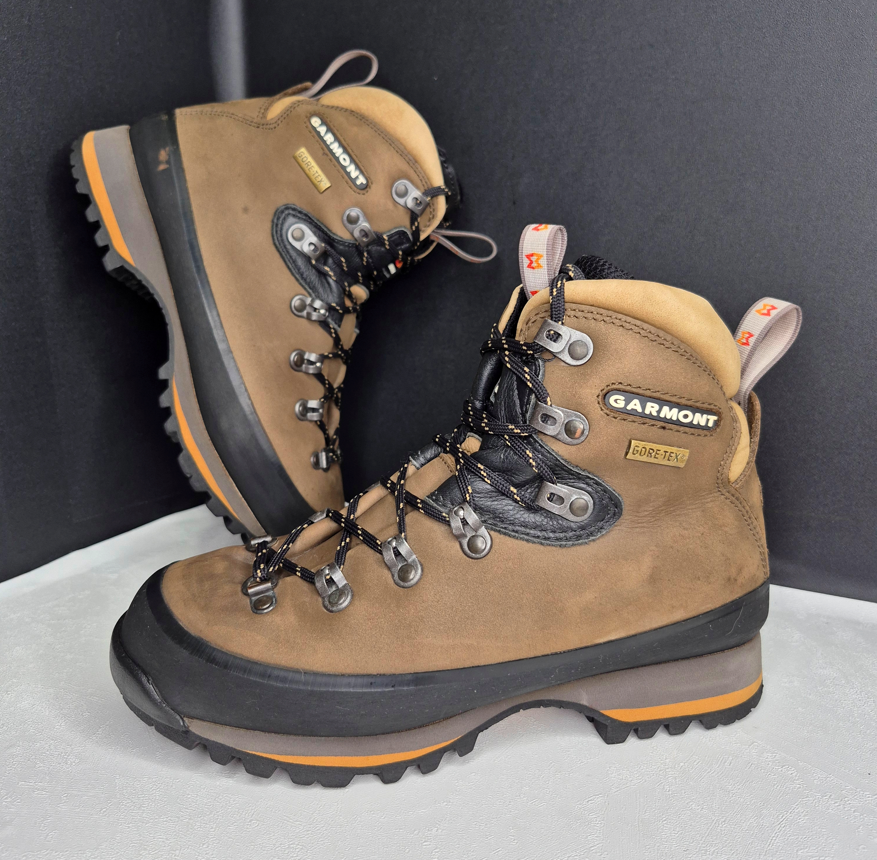 کفش کوهنوردی GARMONT