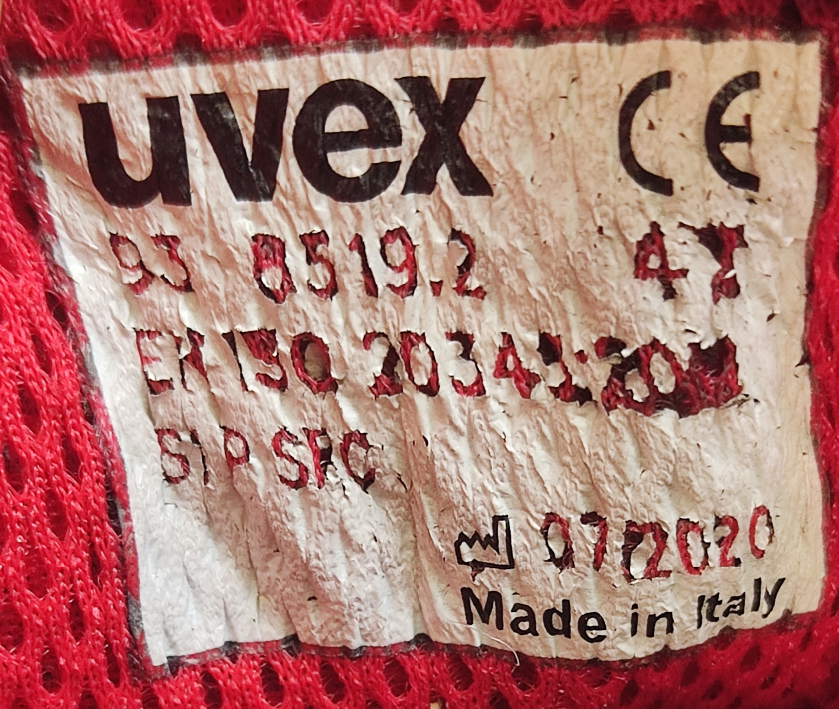 کفش ایمتی uvex