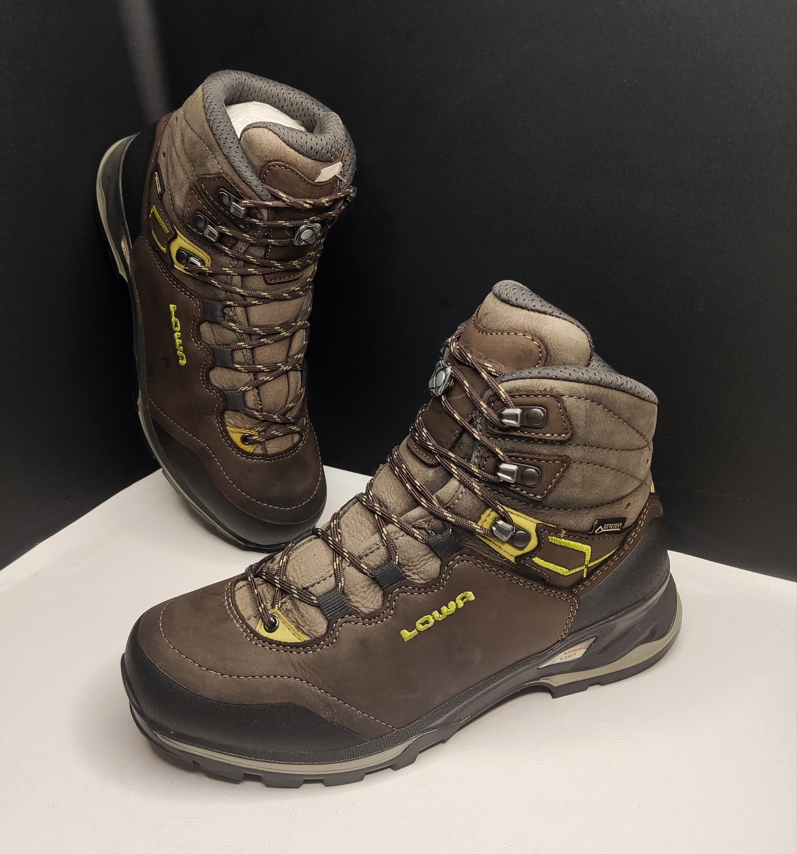 کفش کوهنوردی، برند لووا (Lowa)