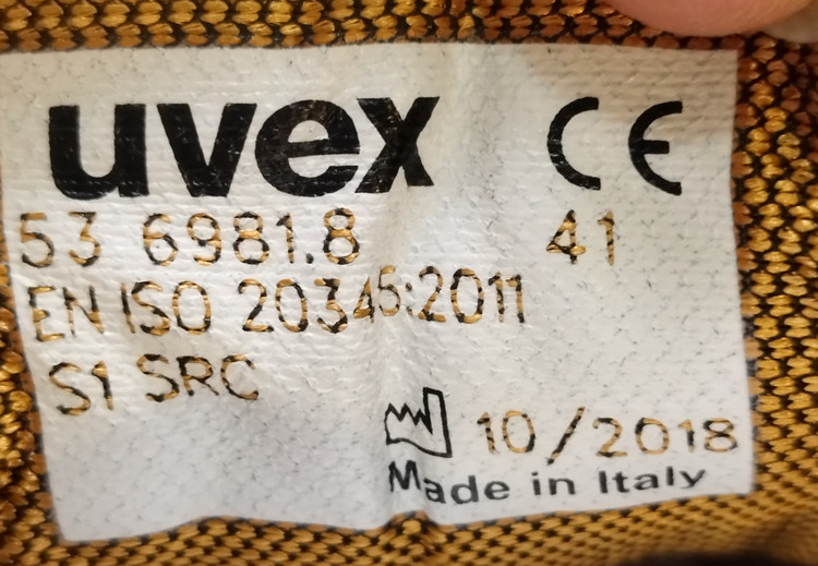 کفش ایمنی uvex